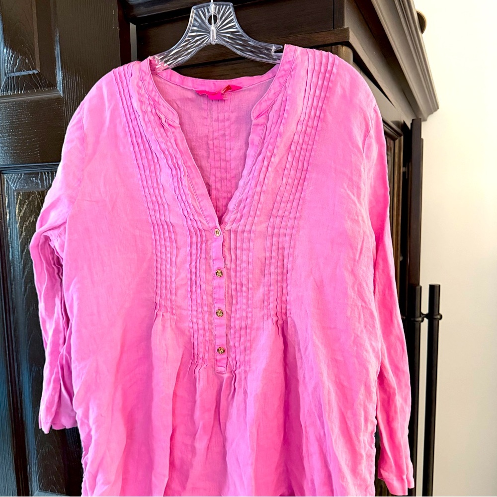 Beautiful like new Lilly Pulitzer blouse